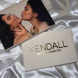 Kylie Cosmetics x Kendall Jenner Palette